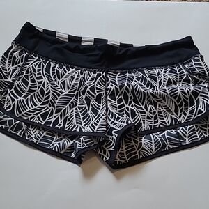 Black and White Leaf Print Shorts